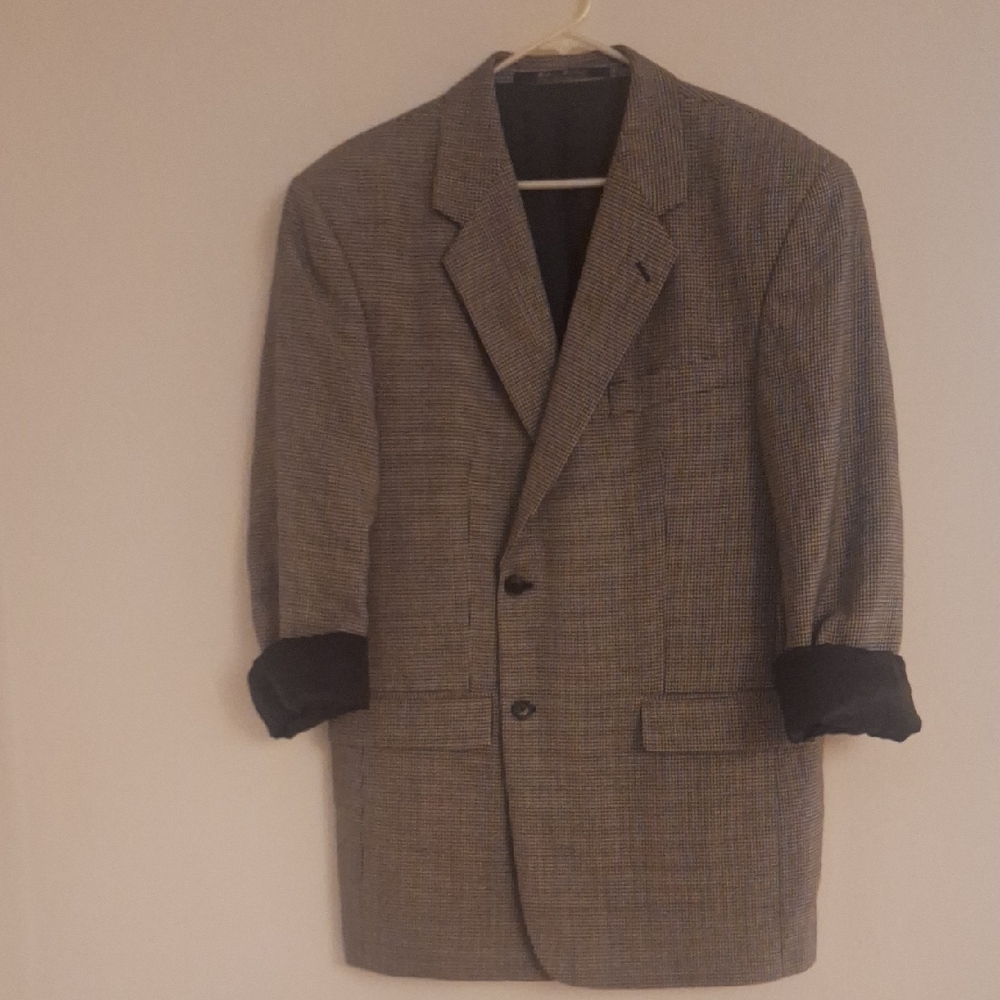 Adolfo International Designer  Classic Black And White  Blazer Size 8 Or Medium